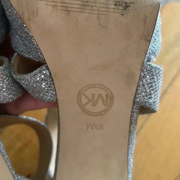 Sparkly silver mk heels - Picture 7 of 7